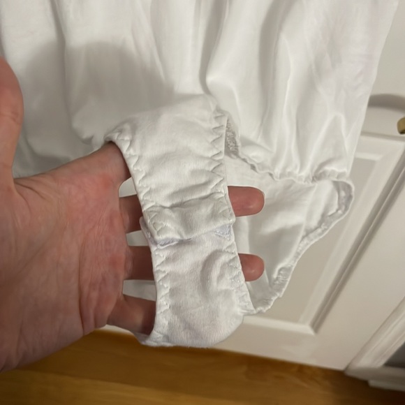 Free People white short sleeve Tshirt button bodysuit size M - Picture 4 of 5